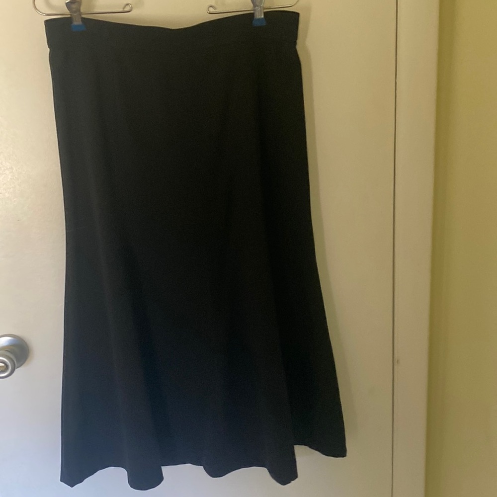 Counterparts 10 skirt